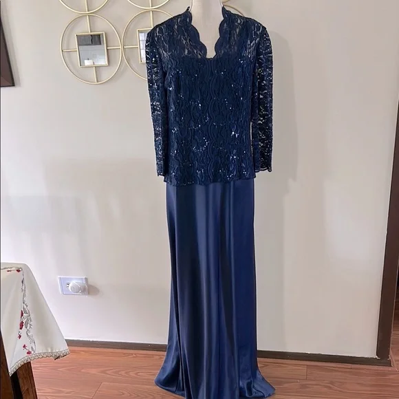 green emerald velvet dress Alex Evenings 8134413